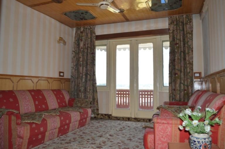 Shah Abbas Hotel At Dal Lake Srīnagar Zewnętrze zdjęcie